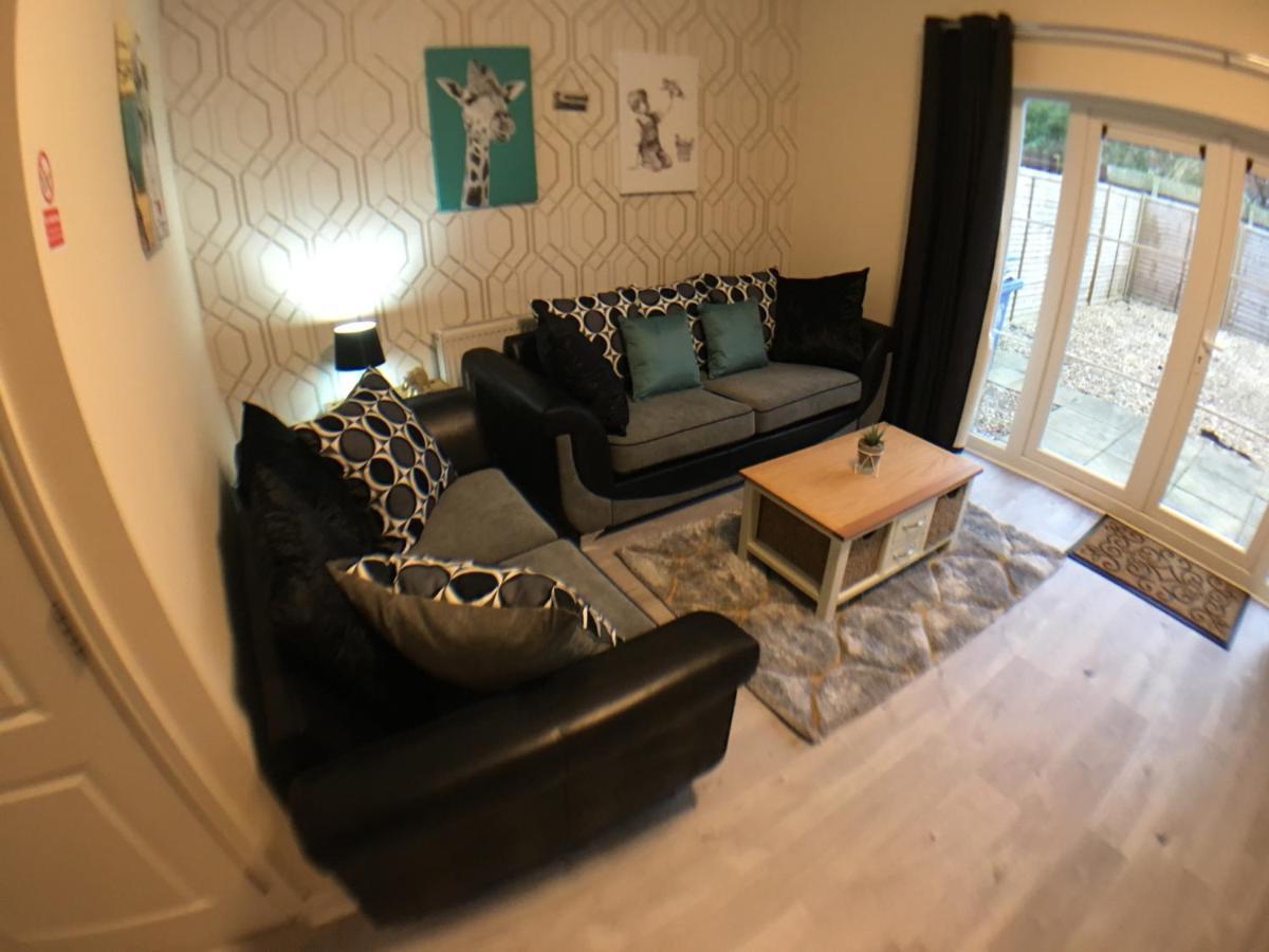 Very Large House, 6 Beds, 4 Bedrooms, 3 Bathrooms, 5 Smart Tv'S & Van Parking Бостон Екстер'єр фото