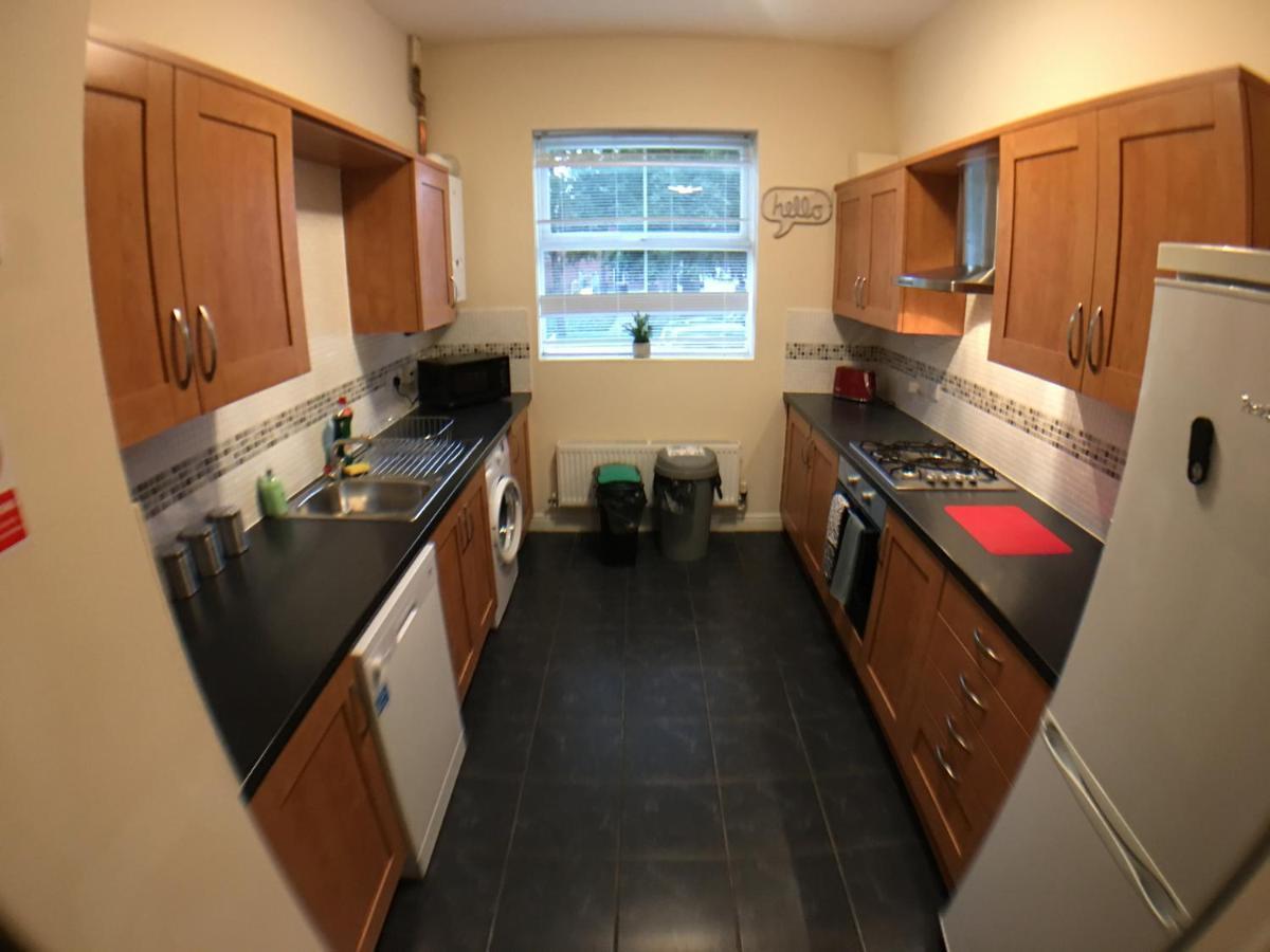 Very Large House, 6 Beds, 4 Bedrooms, 3 Bathrooms, 5 Smart Tv'S & Van Parking Бостон Екстер'єр фото